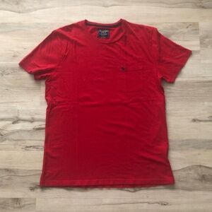 Abercrombie & Fitch Red Short Sleeve Tee